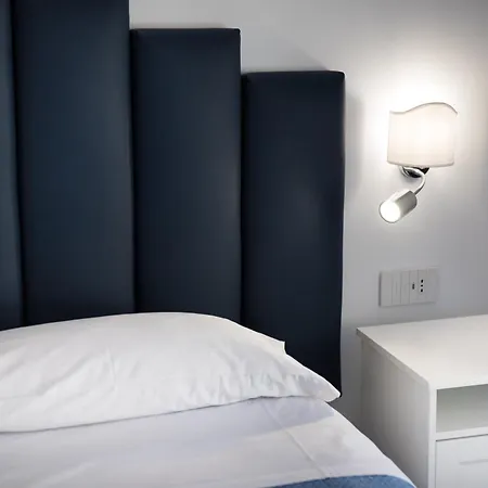 Yourhome - H2o Marina Sea View Apartmán *