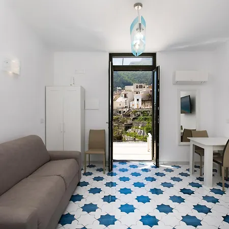 Appartamento Yourhome - H2o Marina Sea View